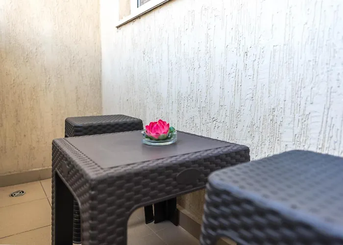 Edelweiss With Free Garage Daire Varna