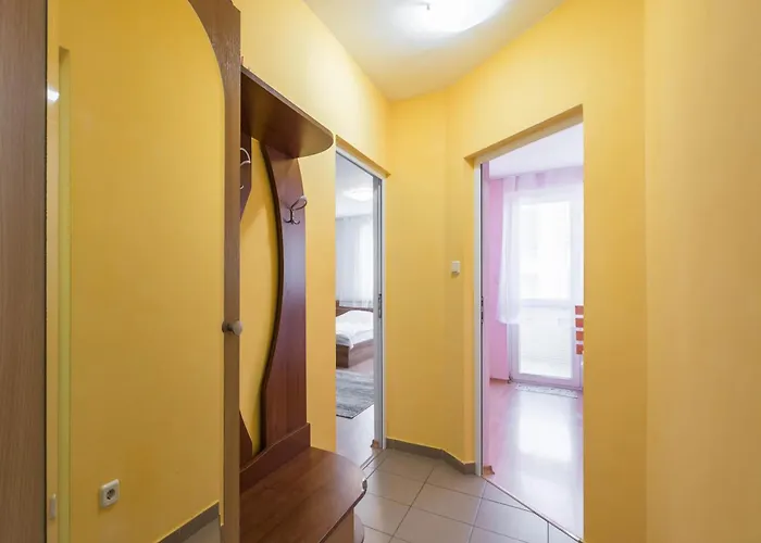 Edelweiss With Free Garage Apartment Warna